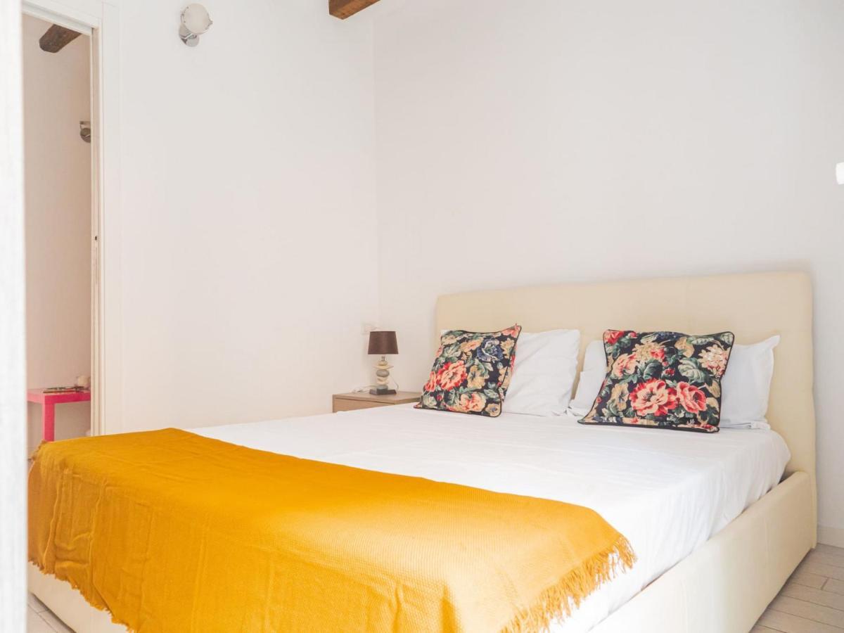 The Rent - Lovely One-bedroom In Porta Venezia Apartment